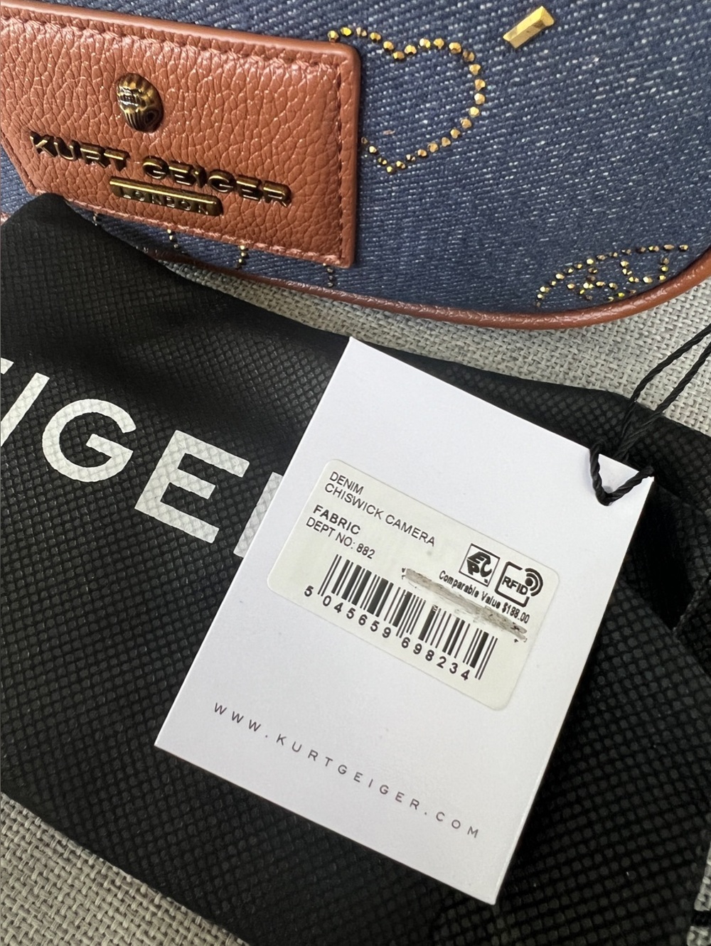 Kurt Geiger Chiswick Camera Denim Crystal Logo chain wide strap dark blue wash - Picture 17 of 17